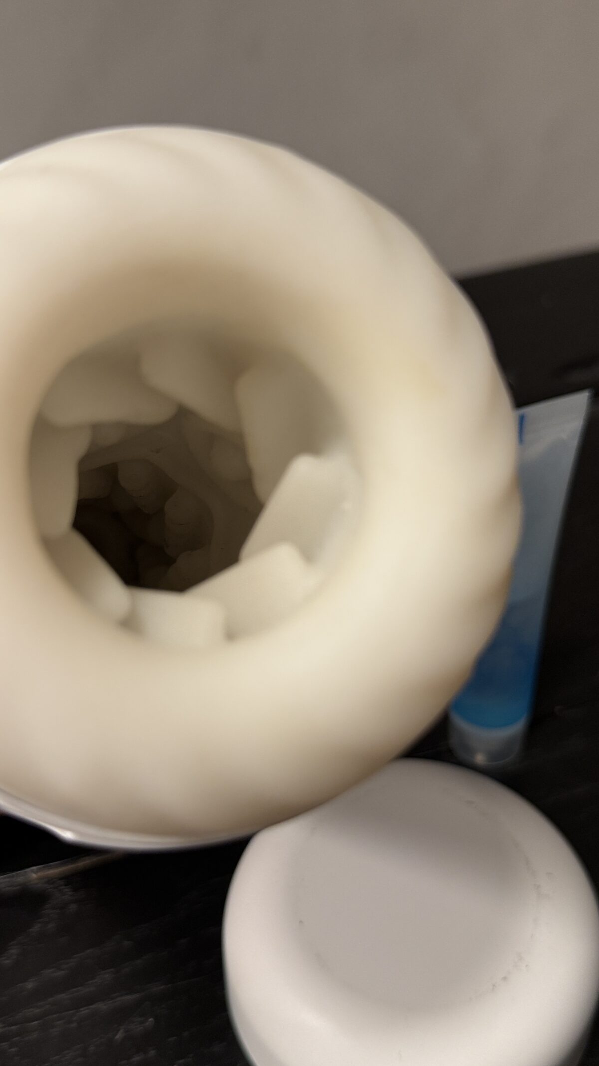 Masturbator mit Vibration & Saugfunktion – Bild 4